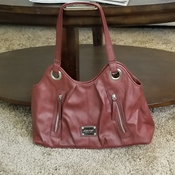 Purses - Picture 2 of 5